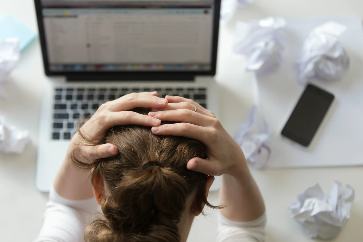 Burnout laboral: síntomas, causas y cómo tratarlo